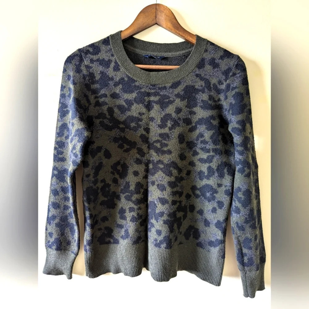 Denver Hayes sweater size Medium knit spotted leopard cheetah green black casual